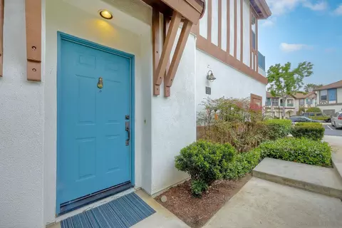 581 Silver Berry Pl, Encinitas, CA 92024 photo 2