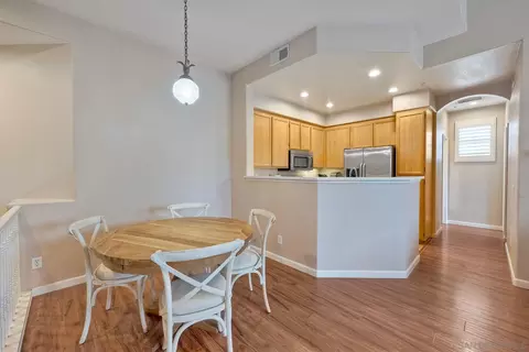 581 Silver Berry Pl, Encinitas, CA 92024 photo 9