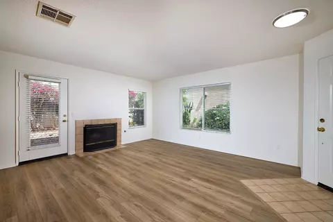 2750 Wanek Rd, Escondido, CA 92027 photo 3