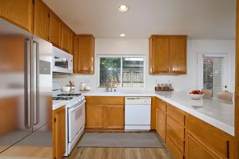 2750 Wanek Rd, Escondido, CA 92027 photo 6