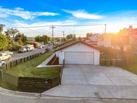 Exterior - 704 Sacramento Ave, Spring Valley, CA 91977 photo 1 of 6