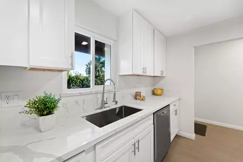 Kitchen - 704 Sacramento Ave, Spring Valley, CA 91977 photo 4 of 7