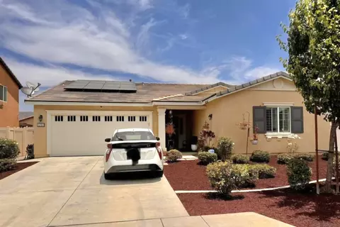 1751 Broomwood Dr, San Jacinto, CA 92582