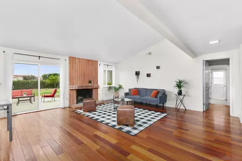 5650 Calle Miramar, La Jolla, CA 92037