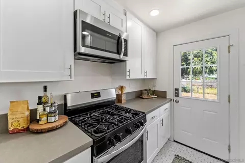 709 Hillsview Rd, El Cajon, CA 92020 photo 9