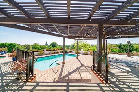 653 Tumble Creek Ln, Fallbrook, CA 92028 photo 40