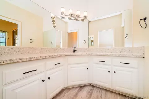 653 Tumble Creek Ln, Fallbrook, CA 92028 photo 30