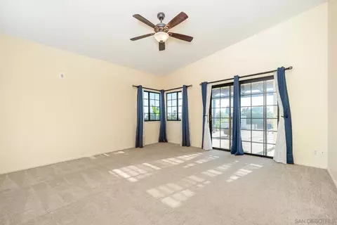 653 Tumble Creek Ln, Fallbrook, CA 92028 photo 21