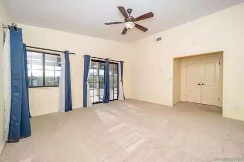 653 Tumble Creek Ln, Fallbrook, CA 92028 photo 22