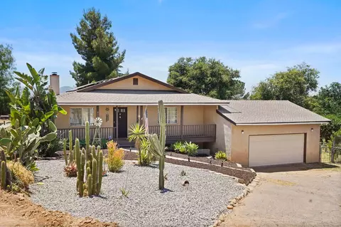 719 7th St, Ramona, CA 92065