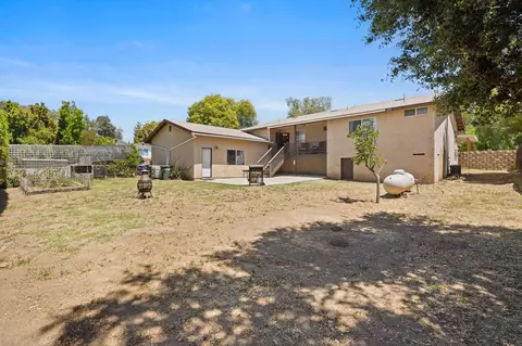 Exterior - 719 7th St, Ramona, CA 92065 photo 3 of 4