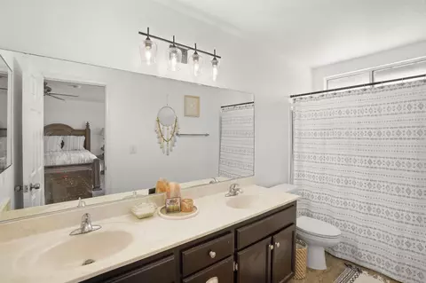 Bath - 719 7th St, Ramona, CA 92065 photo 1 of 1