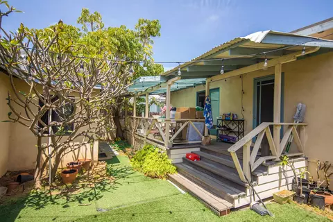 Exterior - 952 I Ave, Coronado, CA 92118 photo 6 of 10