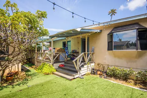 Exterior - 952 I Ave, Coronado, CA 92118 photo 5 of 10