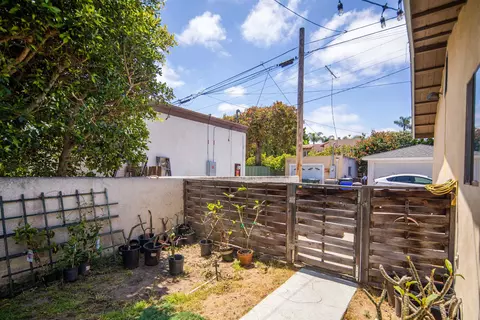 Exterior - 952 I Ave, Coronado, CA 92118 photo 4 of 10