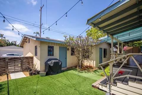Exterior - 952 I Ave, Coronado, CA 92118 photo 2 of 10
