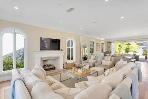 Living - 1015 Olive Ave, Coronado, CA 92118 photo 1 of 8