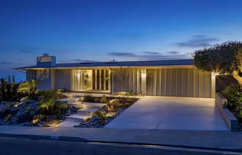 Exterior - 5502 Rutgers Rd, La Jolla, CA 92037 photo 1 of 4