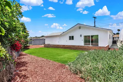 4981 Dalehaven Pl, San Diego, CA 92105