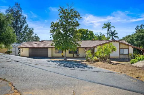 28797 Stonegate Dr, Valley Center, CA 92082 photo 2