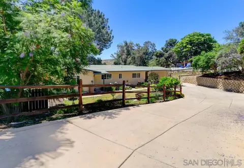 2841 Highlands Blvd, Spring Valley, CA 91977