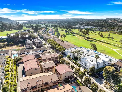 View/Area - 2567 Navarra Dr #B, Carlsbad, CA 92009 photo 2 of 7