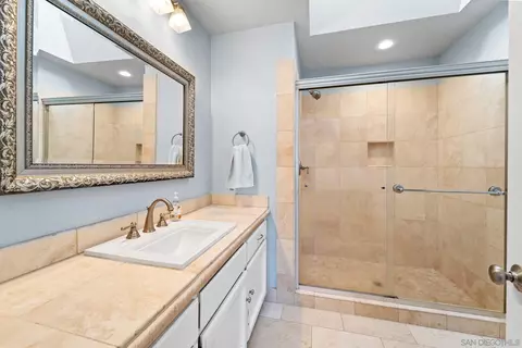 Bath - 2567 Navarra Dr #B, Carlsbad, CA 92009 photo 1 of 2