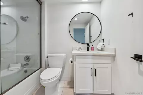 Bath - 457 Coast Blvd #403, La Jolla, CA 92037 photo 3 of 3