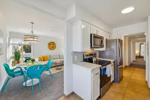 Kitchen - 457 Coast Blvd #403, La Jolla, CA 92037 photo 3 of 5