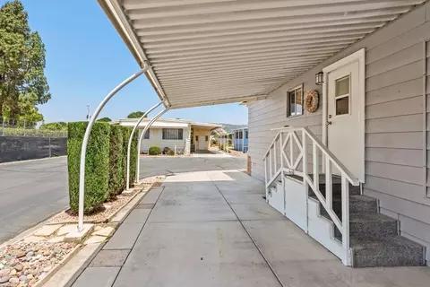 Exterior - 2280 E Valley Pkwy #59, Escondido, CA 92027 photo 8 of 12