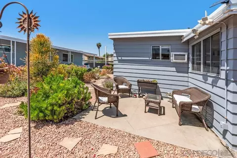 Exterior - 2280 E Valley Pkwy #59, Escondido, CA 92027 photo 7 of 12