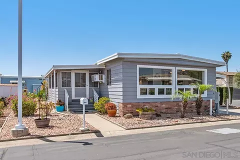 2280 E Valley Pkwy #59, Escondido, CA 92027