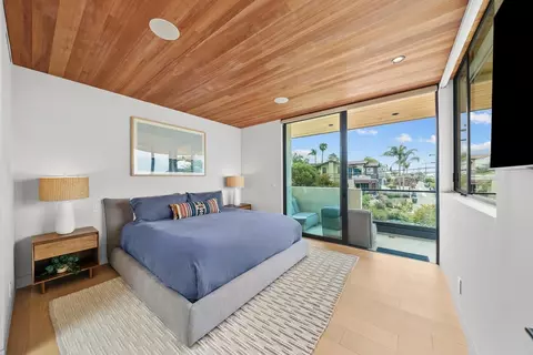 Bedroom - 66 E F St, Encinitas, CA 92024 photo 2 of 4