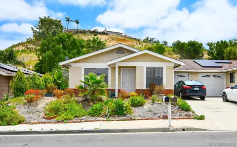 5135 Loma Verde, Oceanside, CA 92056 photo 2
