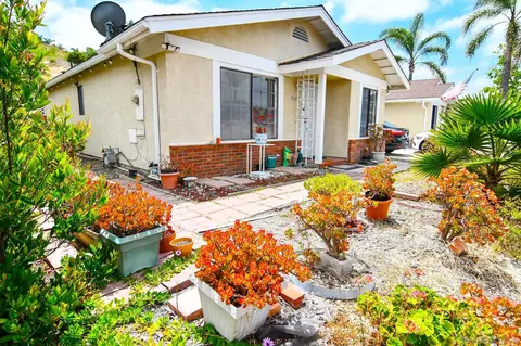 5135 Loma Verde, Oceanside, CA 92056 photo 3