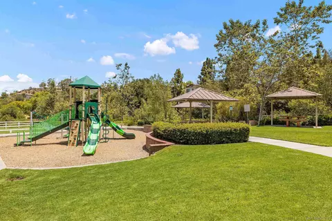Exterior - 440 Silver Shadow Dr, San Marcos, CA 92078 photo 7 of 8