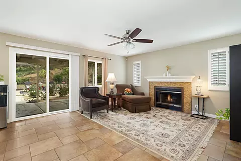 Living - 440 Silver Shadow Dr, San Marcos, CA 92078 photo 4 of 4