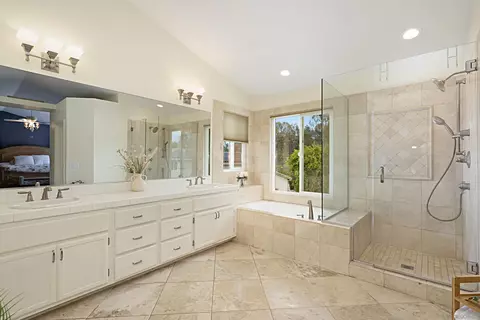 Bath - 440 Silver Shadow Dr, San Marcos, CA 92078 photo 1 of 2