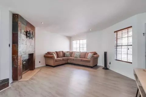 Living - 575 E St #18, Chula Vista, CA 91910 photo 3 of 6