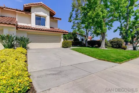 Exterior - 446 Glen Arbor Dr, Encinitas, CA 92024 photo 7 of 9