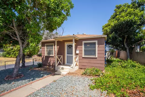 167 E St, Chula Vista, CA 91910 photo 2
