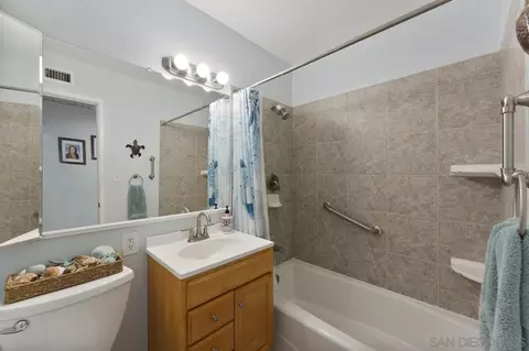 Bath - 1468 Swallow Dr, El Cajon, CA 92020 photo 1 of 1
