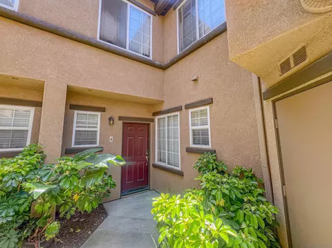 6233 Avenida De Las Vistas #4, San Diego, CA 92154