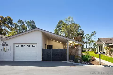 Exterior - 1072 Turnstone Way, Oceanside, CA 92057 photo 4 of 8