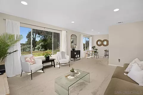 Living - 1072 Turnstone Way, Oceanside, CA 92057 photo 1 of 2