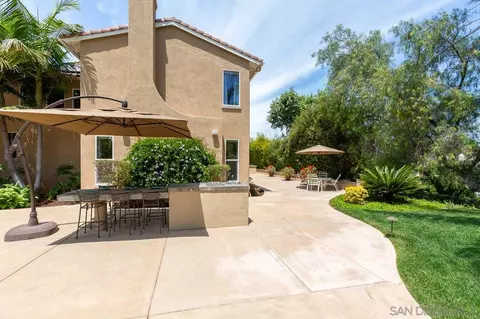 2054 Amparo Ct, Escondido, CA 92025 photo 25