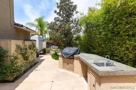 2054 Amparo Ct, Escondido, CA 92025 photo 28