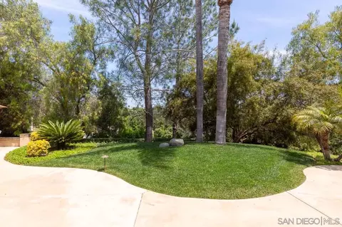 2054 Amparo Ct, Escondido, CA 92025 photo 24