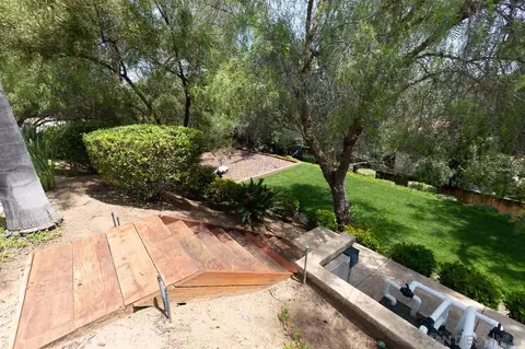 2054 Amparo Ct, Escondido, CA 92025 photo 29
