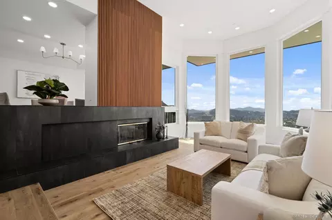 15486 Markar Rd, Poway, CA 92064 photo 4